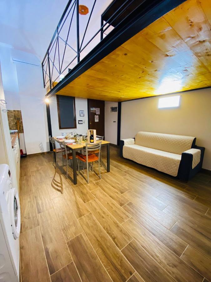 Casa Vacanze Al Civico 72 ปิซโซ ภายนอก รูปภาพ