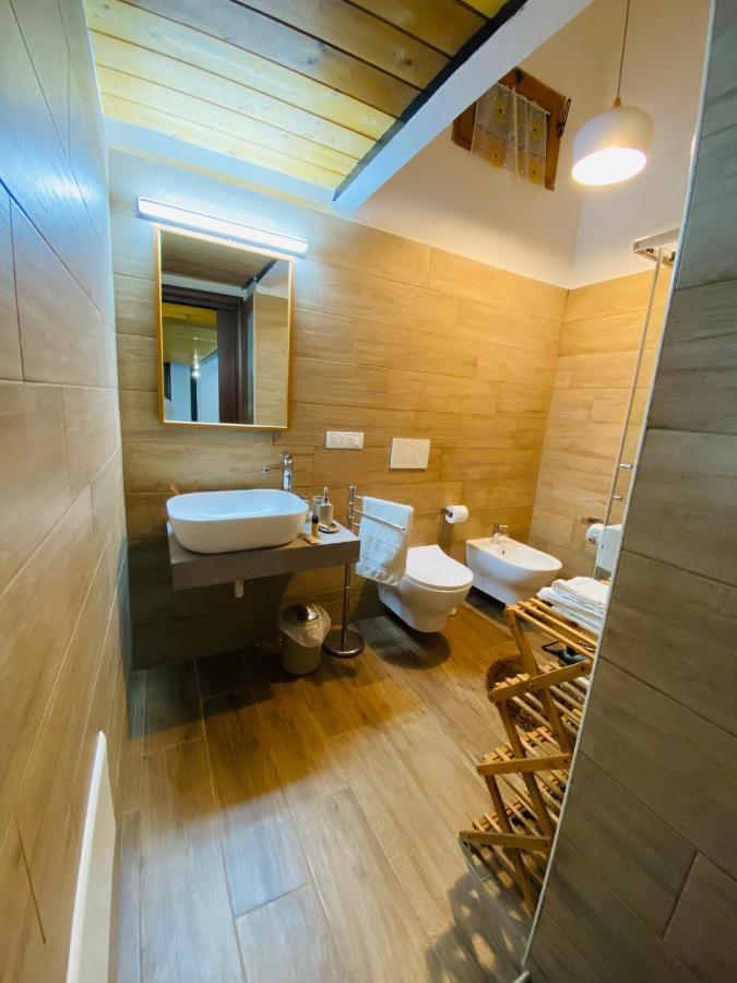 Casa Vacanze Al Civico 72 ปิซโซ ภายนอก รูปภาพ