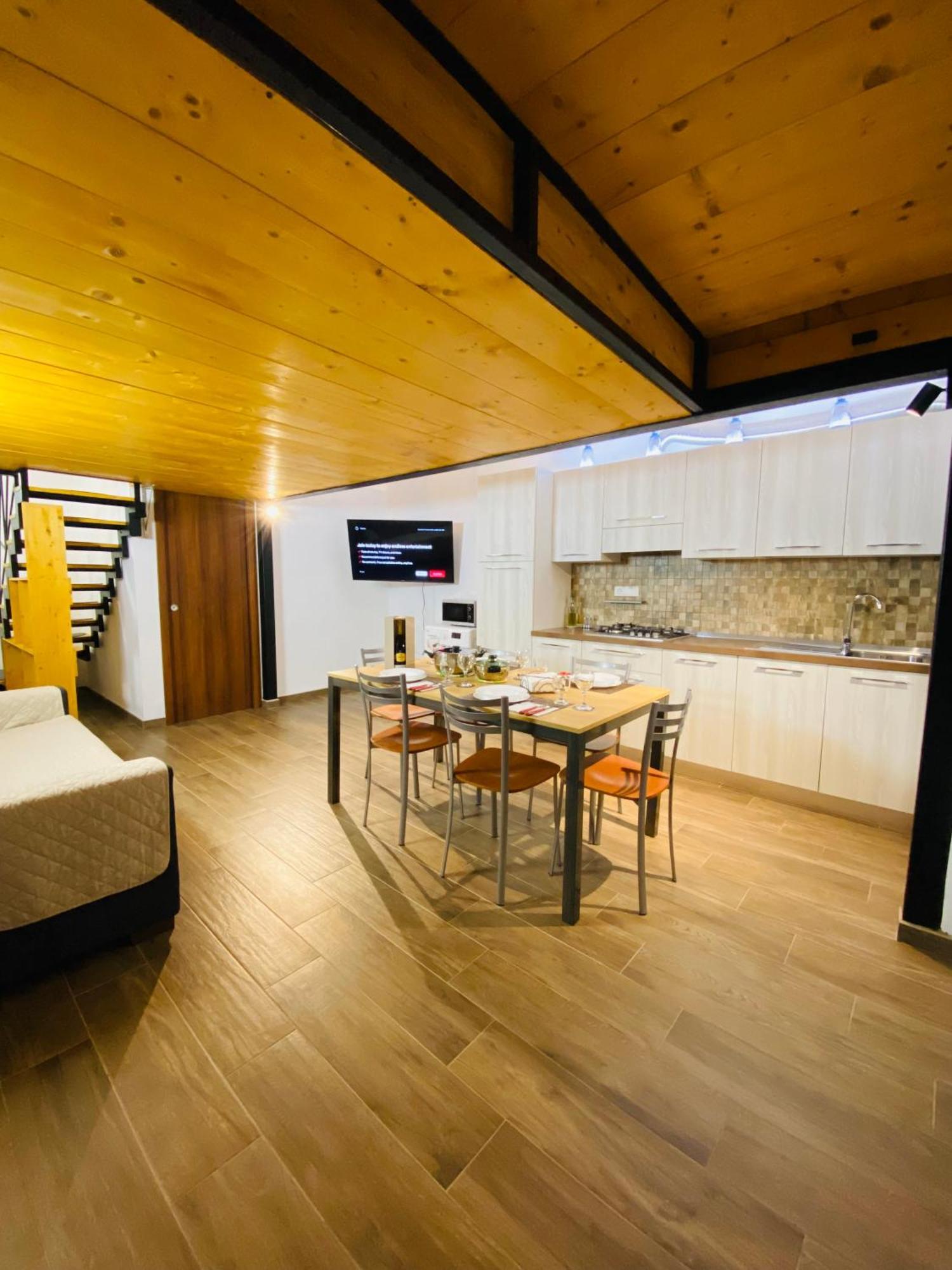 Casa Vacanze Al Civico 72 ปิซโซ ภายนอก รูปภาพ